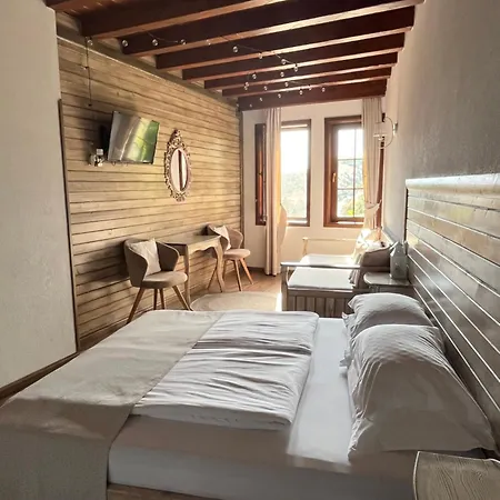 Manoleva House Pensión Melnik (Blagoevgrad)