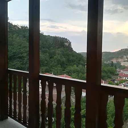 ゲストハウス Manoleva House メルニック