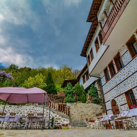 Guest house Manoleva House *