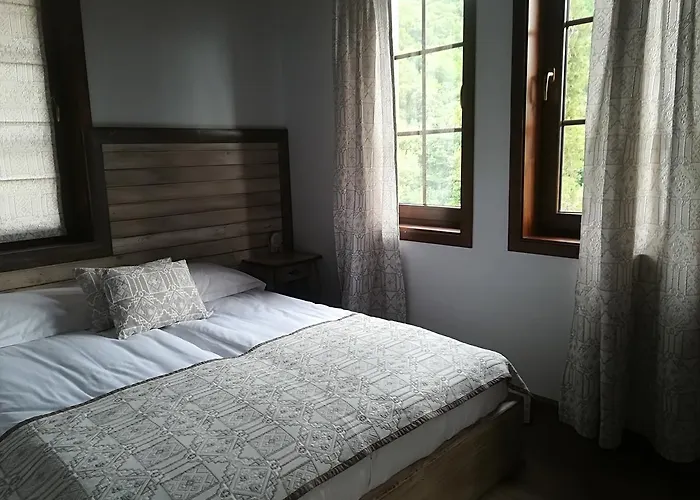 Къща за гости манолева къща 3*