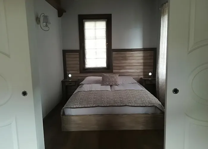 Manoleva House Gæstehus 3*