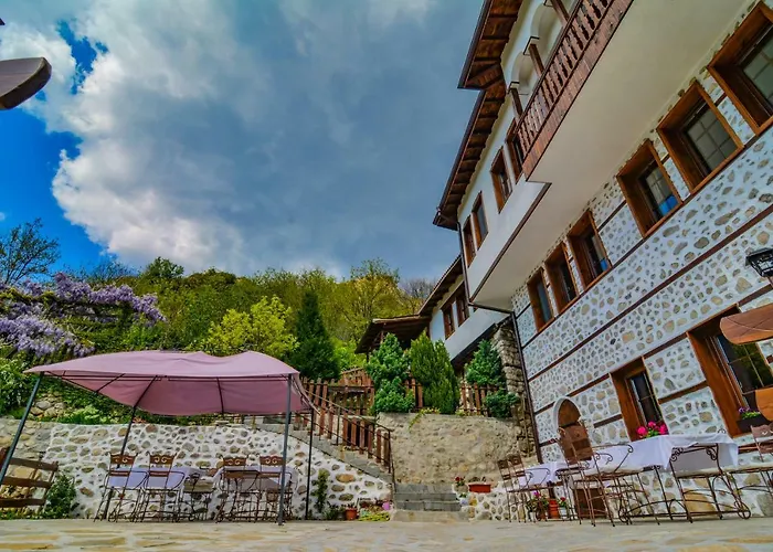 Gæstehus Manoleva House 3*